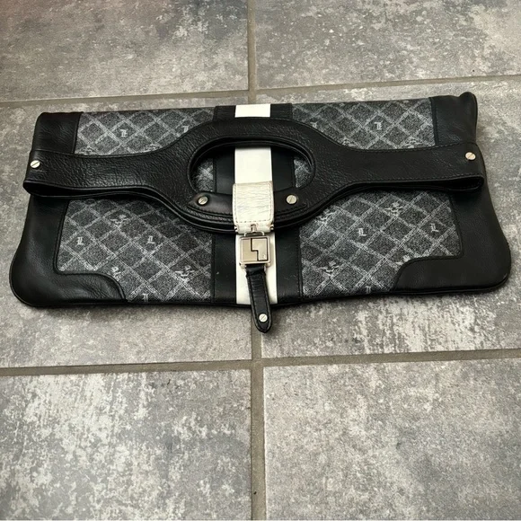 L.A.M.B. GWEN STEFANI Signature Foldover Clutch Leather HandBag Clutch Purse